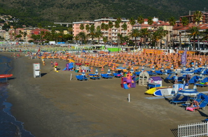 Divieto di balneazione ad Andora, Rivieracqua: "Respingiamo ogni ipotesi di attribuzione di responsabilità per eventuali danni o conseguenze non riconducibili alla gestione" Divieto di balneazione ad Andora, Rivieracqua: "Respingiamo ogni ipotesi di attribuzione di responsabilità per eventuali danni o conseguenze non riconducibili alla gestione"