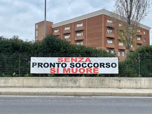 Ospedale di Albenga, il Comitato a Crosetto (FdI): "Capiamo il loro imbarazzo, ma noi puntiamo ai fatti"