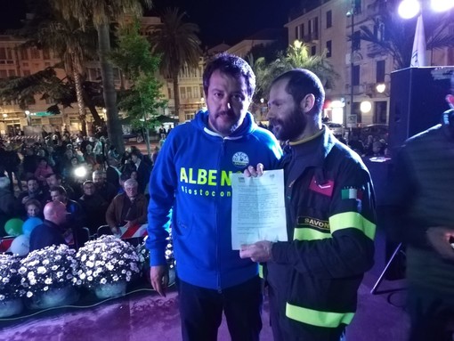 L'USB dei vigili del fuoco incontra Salvini ad Albenga: "Abbiamo fatto presente le problematiche della sede"