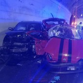 Scontro tra auto in A10 a Celle, in prognosi riservata il 17enne ferito: verrà operato Scontro tra auto in A10 a Celle, in prognosi riservata il 17enne ferito: verrà operato