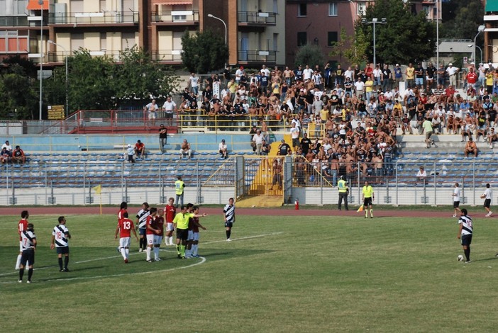 Calcio: a Sanremo il Savona trova una vittoria sofferta per 2-1