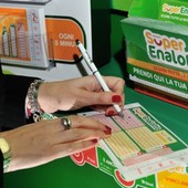 SuperEnalotto: centrato un "5" da oltre 82mila euro a Cairo SuperEnalotto: centrato un "5" da oltre 82mila euro a Cairo