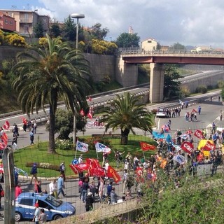 Cgil: "Mobilità in deroga per le aree di crisi industriale complessa"