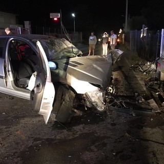 Il coro di Albenga per Simon Gheno: "Non mollare"