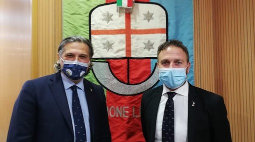 Lega, il capogruppo Stefano Mai e il nuovo vicepresidente e assessore regionale all'Agricoltura Alessandro Piana all'Assemblea legislativa della Liguria Lega, il capogruppo Stefano Mai e il nuovo vicepresidente e assessore regionale all'Agricoltura Alessandro Piana all'Assemblea legislativa della Liguria