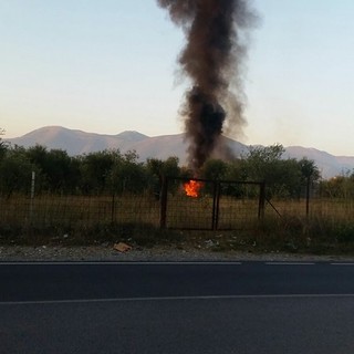 Incendio baracca a Lusignano: sul posto i vigili del fuoco