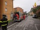 Varigotti, cade in casa dopo aver accusato un malore: soccorso da vigili del fuoco e Croce Bianca (FOTO e VIDEO)