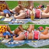 Savona, ancora vandalizzata "Curvy on the Beach", sparita di nuovo la bottiglia di chinotto Savona, ancora vandalizzata "Curvy on the Beach", sparita di nuovo la bottiglia di chinotto