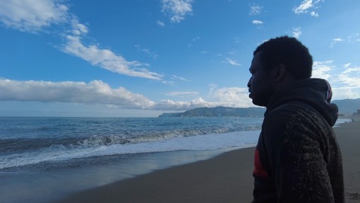 "Un biglietto per Savona", gli studenti stranieri del Cpia si raccontano in un documentario "Un biglietto per Savona", gli studenti stranieri del Cpia si raccontano in un documentario