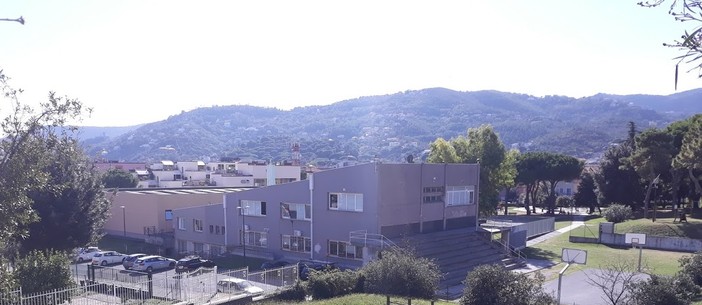Spotorno, il comune siglia una convenzione con l'istituto comprensivo: stanziati 40mila euro