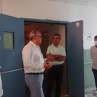 Varazze, sopralluogo nell'ex ospedale S. Maria in Bethlem. Consigliere Bozzano: "Deve essere recuperato e utilizzato in ambito socio sanitario" Varazze, sopralluogo nell'ex ospedale S. Maria in Bethlem. Consigliere Bozzano: "Deve essere recuperato e utilizzato in ambito socio sanitario"