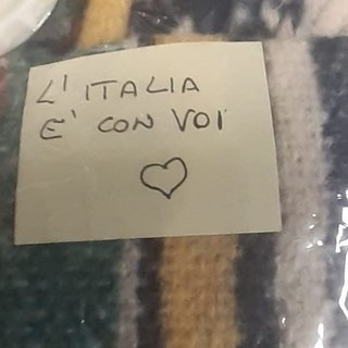 Savona e la grande catena della solidarietà per l'Ucraina. Un commerciante: "Già riempito tre macchinate, impressionante voglia di far del bene" (FOTO)