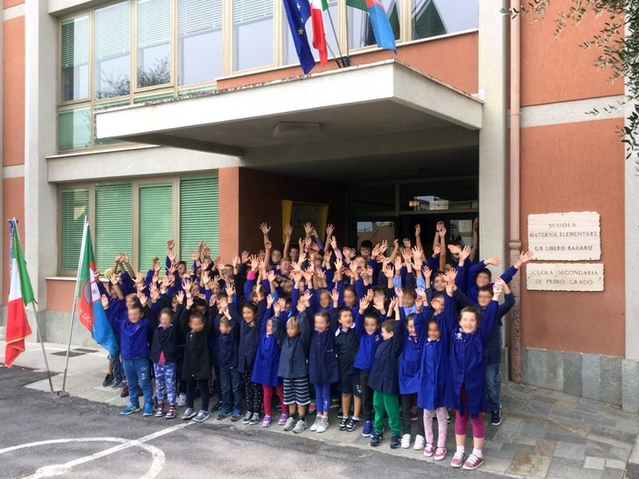 Laigueglia, alle scuole G.B. Libero Badarò, il Vescovo Borghetti benedirà le nuove aule e incontrerà i ragazzi nell’ora di religione Laigueglia, alle scuole G.B. Libero Badarò, il Vescovo Borghetti benedirà le nuove aule e incontrerà i ragazzi nell’ora di religione