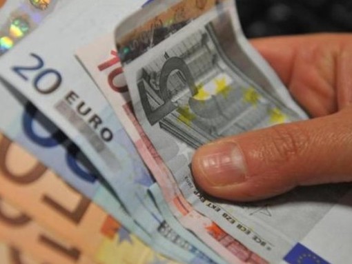 Da gennaio amara sorpresa in busta paga per molti lavoratori dipendenti: salta il "bonus Renzi"