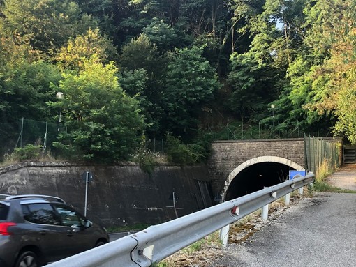 Rocchetta Cairo, ripristinato il sovrappasso pedonale sopra la galleria Rocchetta Cairo, ripristinato il sovrappasso pedonale sopra la galleria