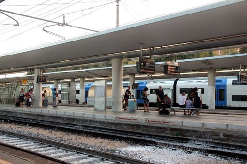 Appalti ferroviari, sospeso lo sciopero del 4 novembre. Castellani (FILT CGIL): "Trenitalia pagherà gli stipendi non riscossi" Appalti ferroviari, sospeso lo sciopero del 4 novembre. Castellani (FILT CGIL): "Trenitalia pagherà gli stipendi non riscossi"
