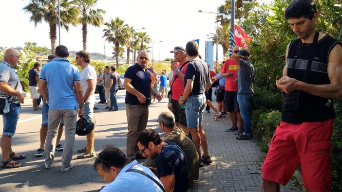 Presidio Tirreno Power, Amatiello (Cgil): "Concedere aree gratis a chi vuole fare impresa, l’azienda non speculi ancora" Presidio Tirreno Power, Amatiello (Cgil): "Concedere aree gratis a chi vuole fare impresa, l’azienda non speculi ancora"
