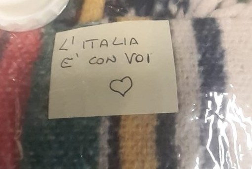 Savona e la grande catena della solidarietà per l'Ucraina. Un commerciante: "Già riempito tre macchinate, impressionante voglia di far del bene" (FOTO)