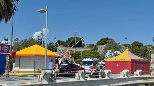 Accoltellamento nella spiaggia del Prolungamento, è morta la vittima: era gravissimo