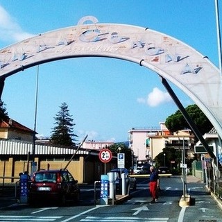 Spostamento di ostetricia e ginecologia del Santa Corona, De Vincenzi (sindaco Pietra): "La decisione della Regione mina la sussistenza del DEA di II livello"