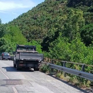 Varazze, lavori sulla provinciale 542: stop ai mezzi pesanti dal 24 al 26 giugno Varazze, lavori sulla provinciale 542: stop ai mezzi pesanti dal 24 al 26 giugno