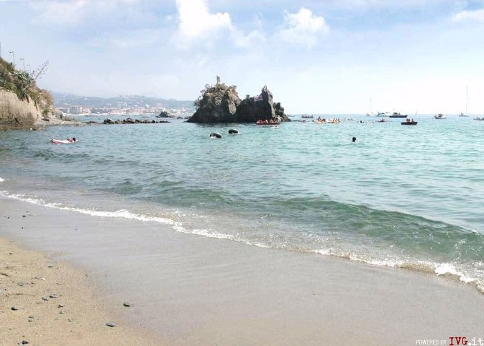 Una remata goliardica alla Margonara  per dire no al porticciolo turistico