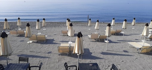 Proroga delle concessioni balneari, la bocciatura dal Consiglio di Stato: "Sono inapplicabili"