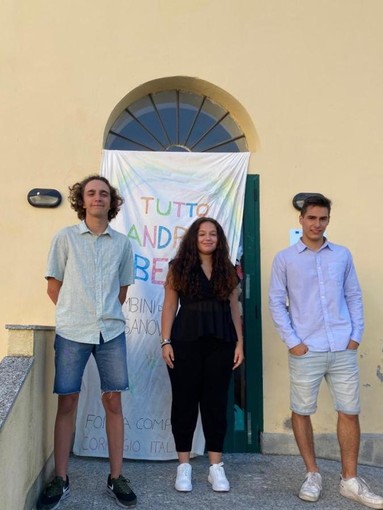 Casanova Lerrone "sforna" tre studenti da 100 su 100 alla maturità Casanova Lerrone "sforna" tre studenti da 100 su 100 alla maturità