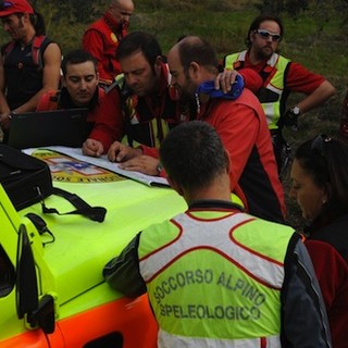 Ritrovato dopo poche ore l'anziano disperso nei boschi di Bardineto