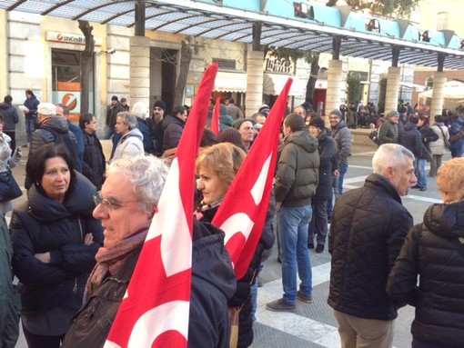 Sciopero Generale per le vie di Savona: "E' arrivato il momento di ottenere delle risposte"