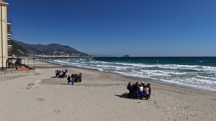 I bambini di Laigueglia imparano a conoscere il mare con nuovi occhi I bambini di Laigueglia imparano a conoscere il mare con nuovi occhi