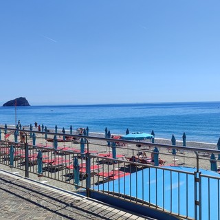 Spiagge di Spotorno, la minoranza attacca: "Così si mette a rischio il modello turistico del paese" Spiagge di Spotorno, la minoranza attacca: "Così si mette a rischio il modello turistico del paese"