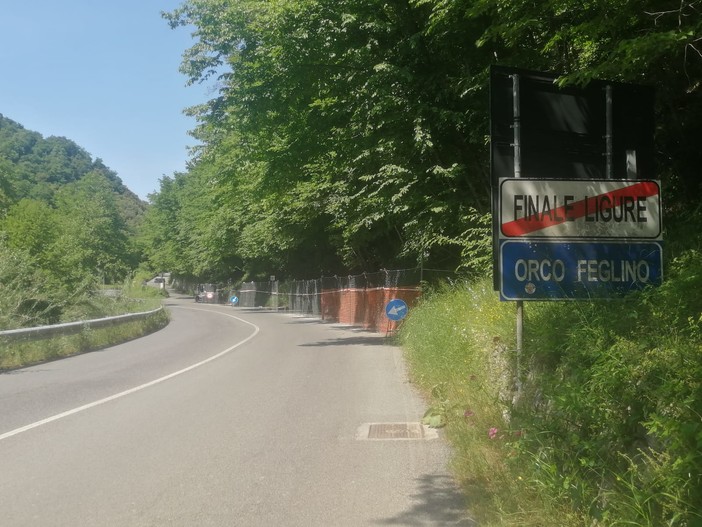 Orco Feglino, avviato il cantiere per la messa in sicurezza del versante a monte della Sp27 Orco Feglino, avviato il cantiere per la messa in sicurezza del versante a monte della Sp27