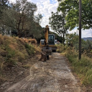 Spotorno, al via i lavori di ripristino della strada in località Beixi (FOTO)