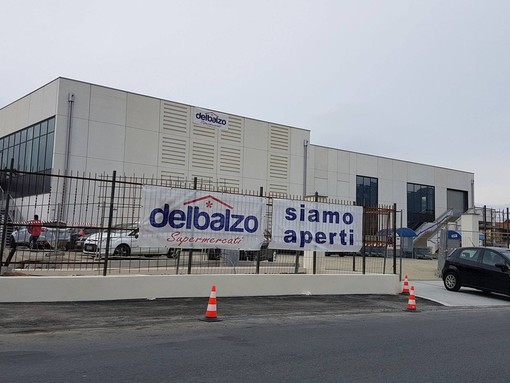 Al supermercato Delbalzo di Albenga grande attenzione per le famiglie