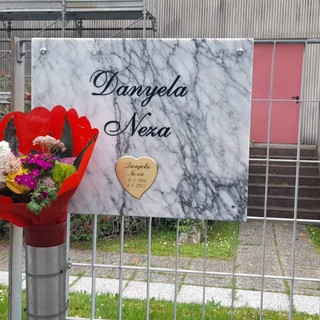 Savona, una targa per ricordare Danjela Neza uccisa il 6 maggio dello scorso anno