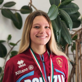 Sarah Rizea, dalla vasca alla corona passando per la scuola. La dirigente Bencardino: "Il ruolo dell'istruzione al servizio del talento e dell'inclusione" Sarah Rizea, dalla vasca alla corona passando per la scuola. La dirigente Bencardino: "Il ruolo dell'istruzione al servizio del talento e dell'inclusione"