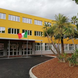 Andora, le scuole medie avranno una terza sezione per le classi terze. "Risultato a esclusivo beneficio dei ragazzi" Andora, le scuole medie avranno una terza sezione per le classi terze. "Risultato a esclusivo beneficio dei ragazzi"