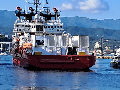 Savona, attesa al porto per la Ocean Viking: a bordo 33 sopravvissuti al dramma tra Malta e la Tunisia Savona, attesa al porto per la Ocean Viking: a bordo 33 sopravvissuti al dramma tra Malta e la Tunisia