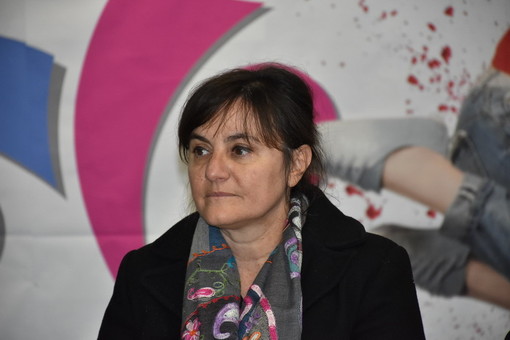 Regione: Toti e la Lega a un incontro a Genova con 1500 persone, Viale: "Per questo governo non era necessaria neanche la nostra ordinanza" (video) Regione: Toti e la Lega a un incontro a Genova con 1500 persone, Viale: "Per questo governo non era necessaria neanche la nostra ordinanza" (video)