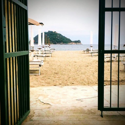 Albenga, domani l'inaugurazione della nuova spiaggia attrezzata per cani a Vadino