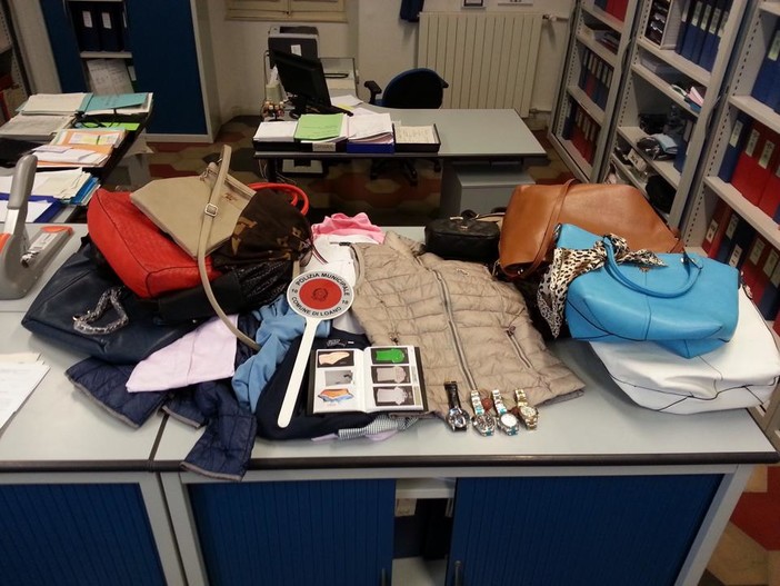 Loano, la Municipale in lotta con il commercio abusivo