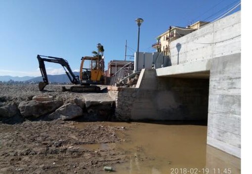 Pietra, Carrara attacca sugli accessi al litorale ed alla spiaggia di ponente