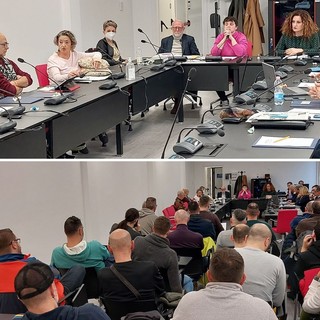 La vertenza Sanac sbarca in consiglio comunale a Vado: "80 famiglie che non dormono di notte. La Regione è molto lontana dai nostri problemi" (FOTO)