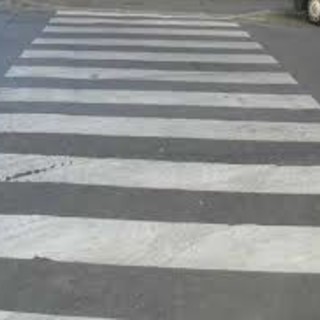 Lunedì chiuse al traffico via Concezione e via San Pietro a Finale per il rifacimento degli attraversamenti pedonali