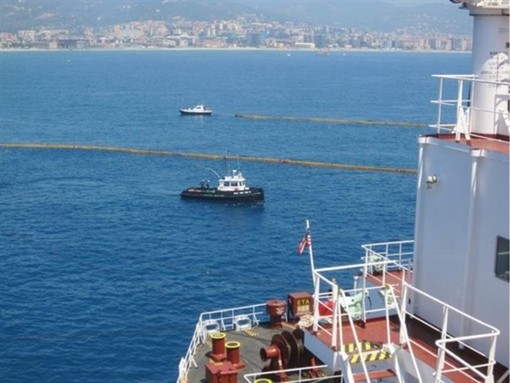 Rigassificatore, Il rosso non è il nero: "La Regione vede Savona come uno scarico, il discorso delle compensazioni è inutile"