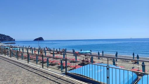 Spiagge di Spotorno, la minoranza attacca: "Così si mette a rischio il modello turistico del paese" Spiagge di Spotorno, la minoranza attacca: "Così si mette a rischio il modello turistico del paese"