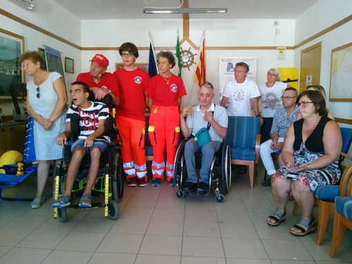 A Finale Ligure arrivano le "Sedie Job": ma i progetti di "città inclusiva" non si fermano qui (FOTO e VIDEO)
