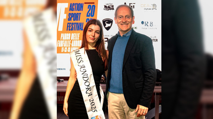 Il WindFestival 2025 elegge Miss Andora: è l'universitaria Sara Berriolo