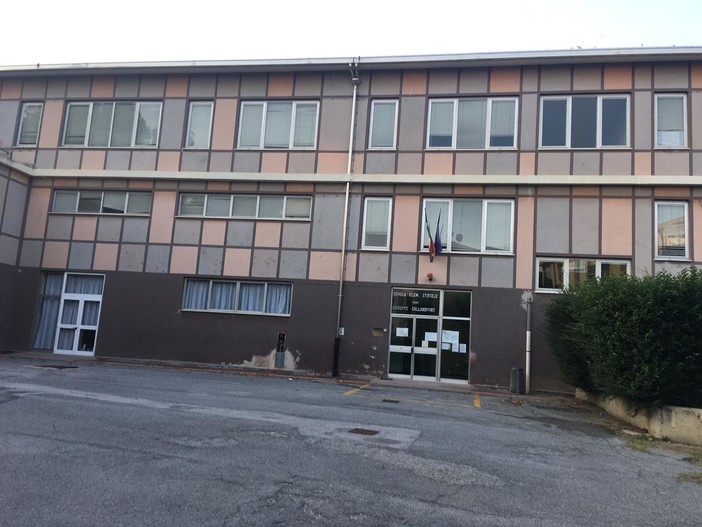 Savona, 140mila euro per la messa in sicurezza delle scuole e l’asfaltature delle strade (VIDEO) Savona, 140mila euro per la messa in sicurezza delle scuole e l’asfaltature delle strade (VIDEO)